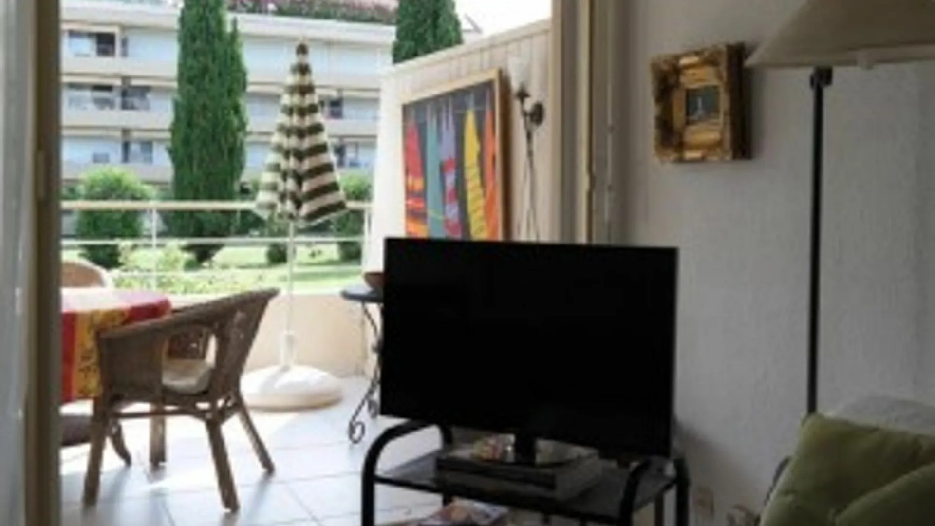 Daire Studio In Saint-Tropez, With Wonderful Park View, Terrace, Pool Access Fransa